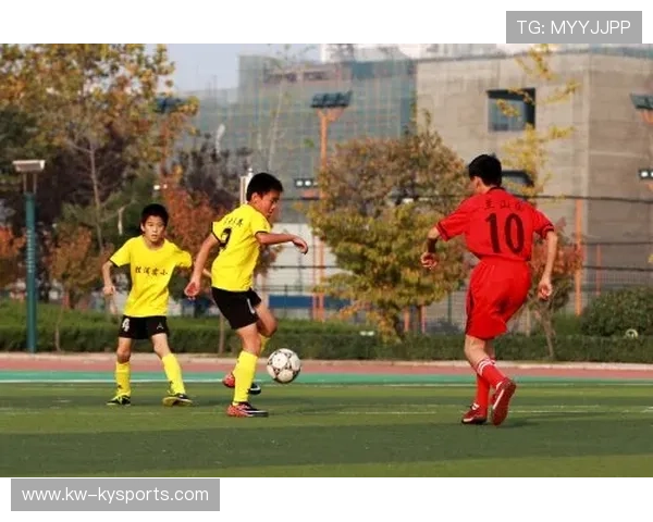 以足球文化为纽带的多国交流项目正式启动，推动“走出去”，以足球文化为主题的儿童画